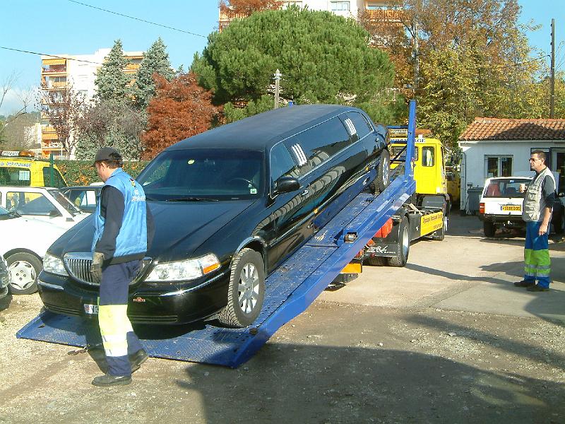 2006_1130_010636AA.JPG